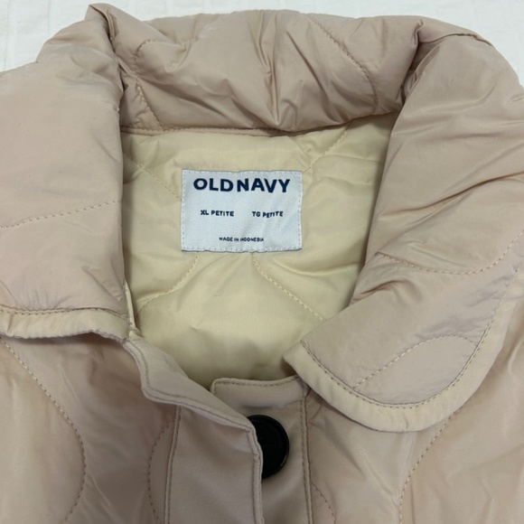 OLD NAVY Women’s Beige Quilted Jacket - Picture 2 of 5